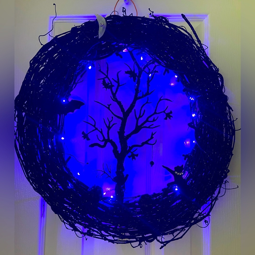Halloween Wreath - Spooky BLACK CAT Door Decor! Man in Moon, TREE of Life,